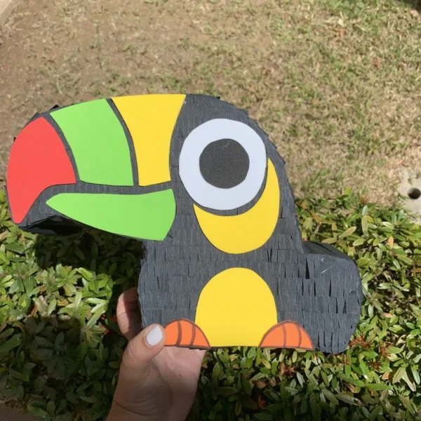 Piñata Tucan
