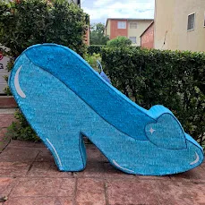 Piñata Zapatilla Cenicienta