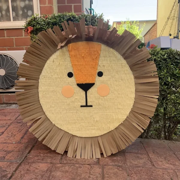 Piñata Leon
