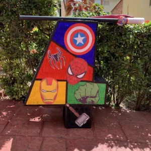 Piñata Numero Los Vengadores