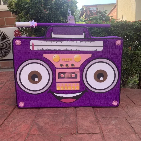 Piñata Radio Luli Pampin