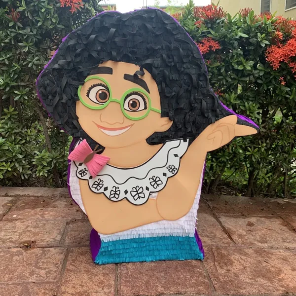 Piñata Mirabel Madrigal