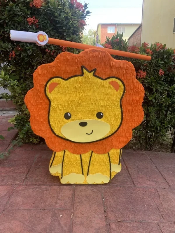 Piñata Leon