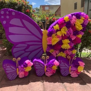 Piñata Mariposa con Flores