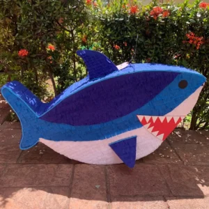 Piñata Tiburon