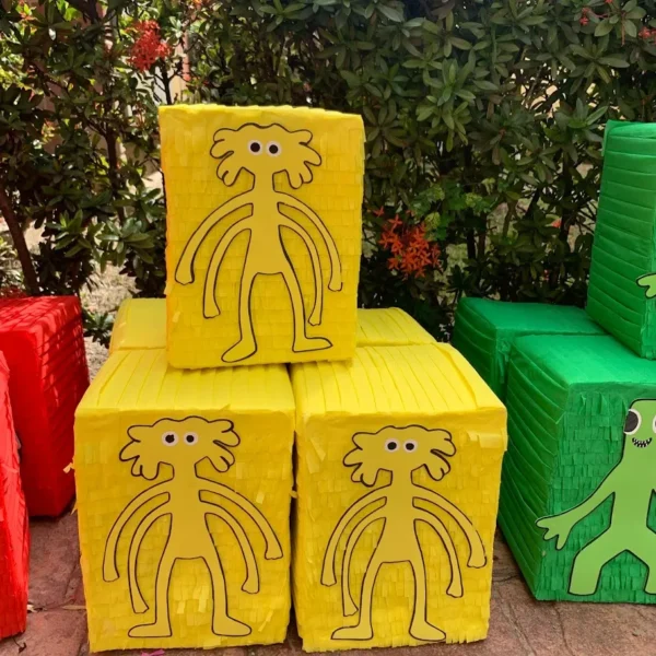 Mini Piñata Rainbow Friends